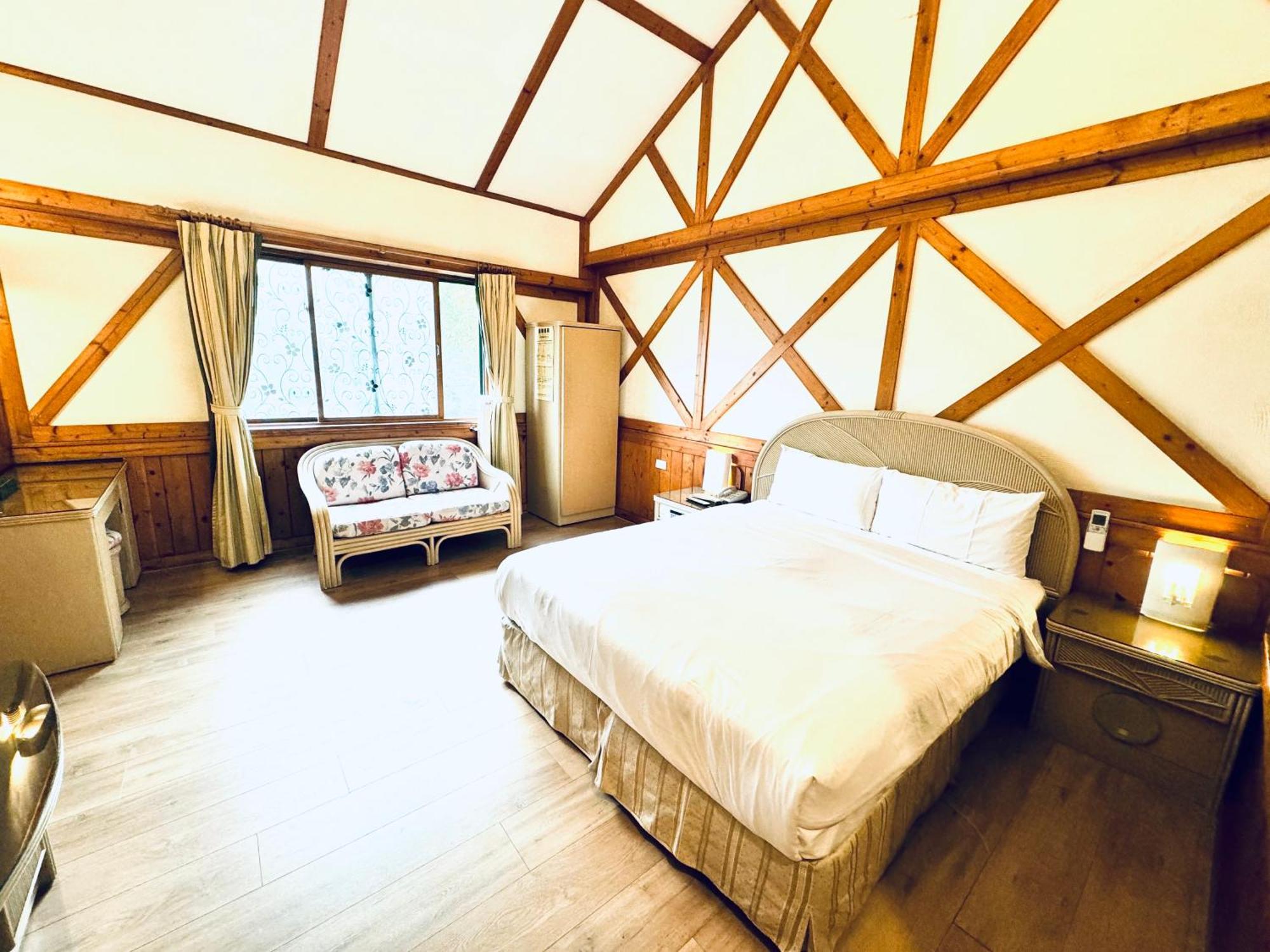 Ivy Motel Chiayi Buitenkant foto