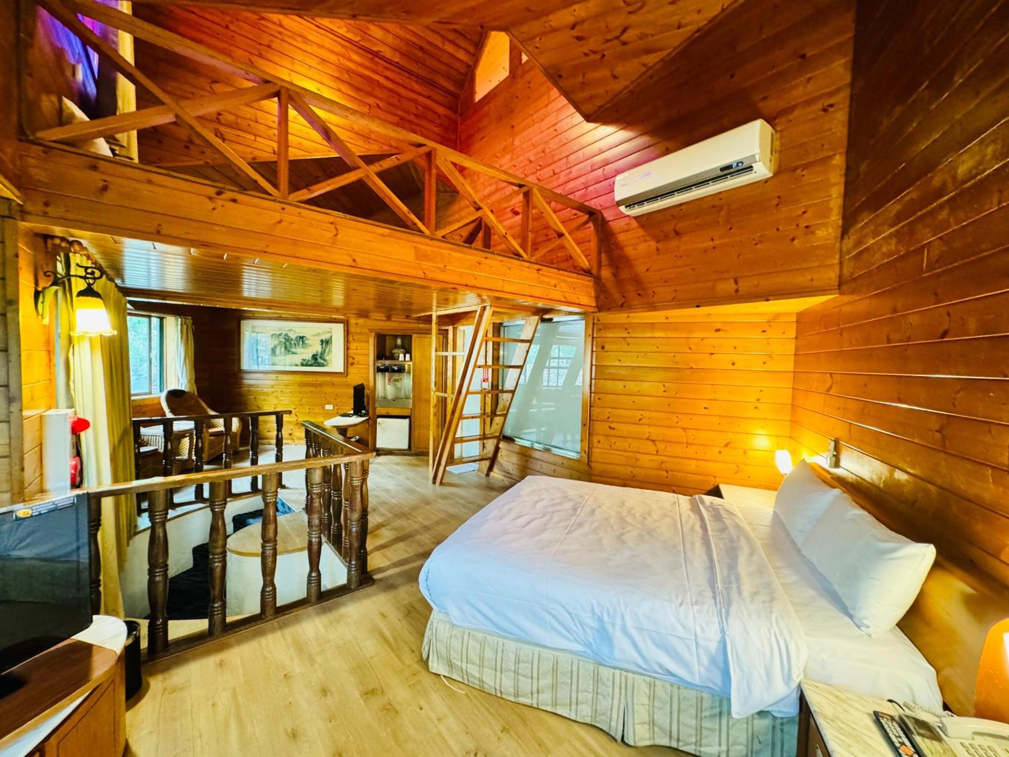 Ivy Motel Chiayi Buitenkant foto